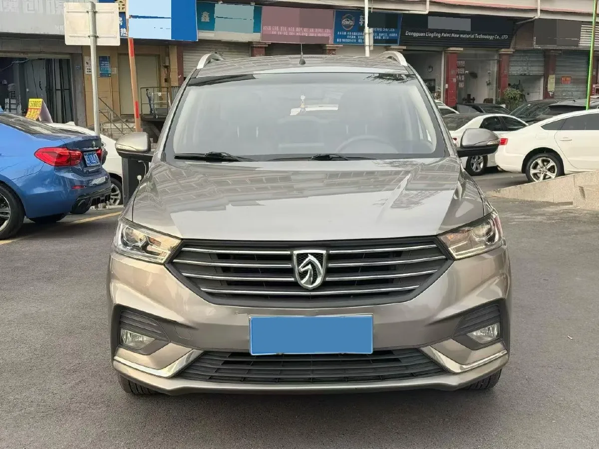 2018 BaoJun 360 1.5L 112HP L4 6MT,autocango,china used car exporter,china ev exporter,chinese used car exporter,chinese used ev exporter