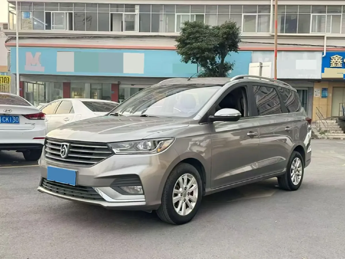 2018 BaoJun 360 1.5L 112HP L4 6MT,autocango,china used car exporter,china ev exporter,chinese used car exporter,chinese used ev exporter