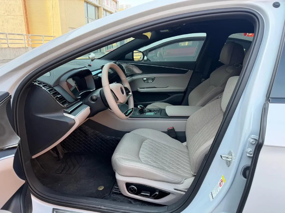 2025 BYD Han BEV 60.48KWH,autocango,china used car exporter,china ev exporter,chinese used car exporter,chinese used ev exporter