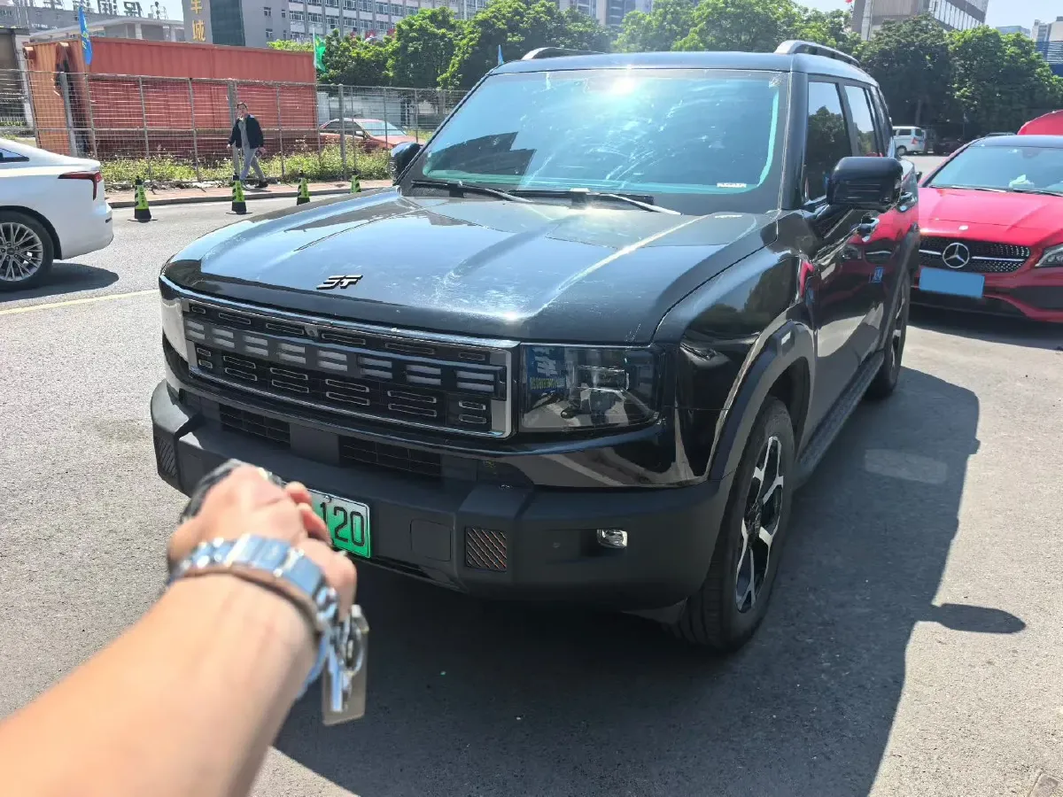 2025 MAXUS XinTu V70 2.0T 150HP L4 9AT,autocango,china used car exporter,china ev exporter,chinese used car exporter,chinese used ev exporter