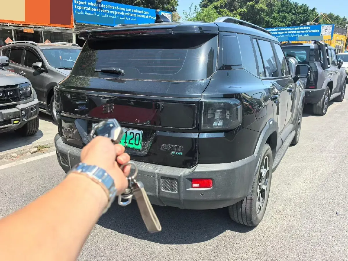 2025 MAXUS XinTu V70 2.0T 150HP L4 9AT,autocango,china used car exporter,china ev exporter,chinese used car exporter,chinese used ev exporter