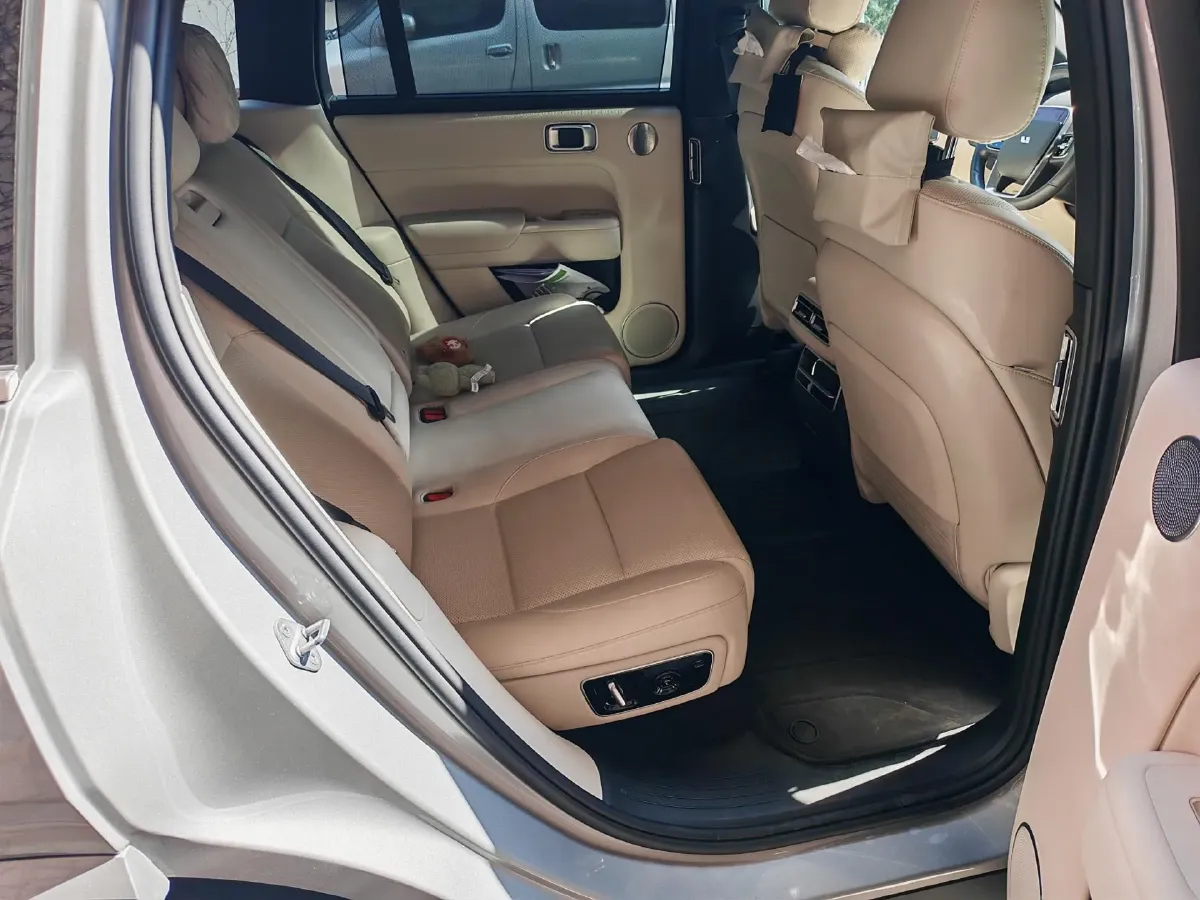 2023 Hyundai Palisade 3.5L 272HP V6 8AT,autocango,china used car exporter,china ev exporter,chinese used car exporter,chinese used ev exporter