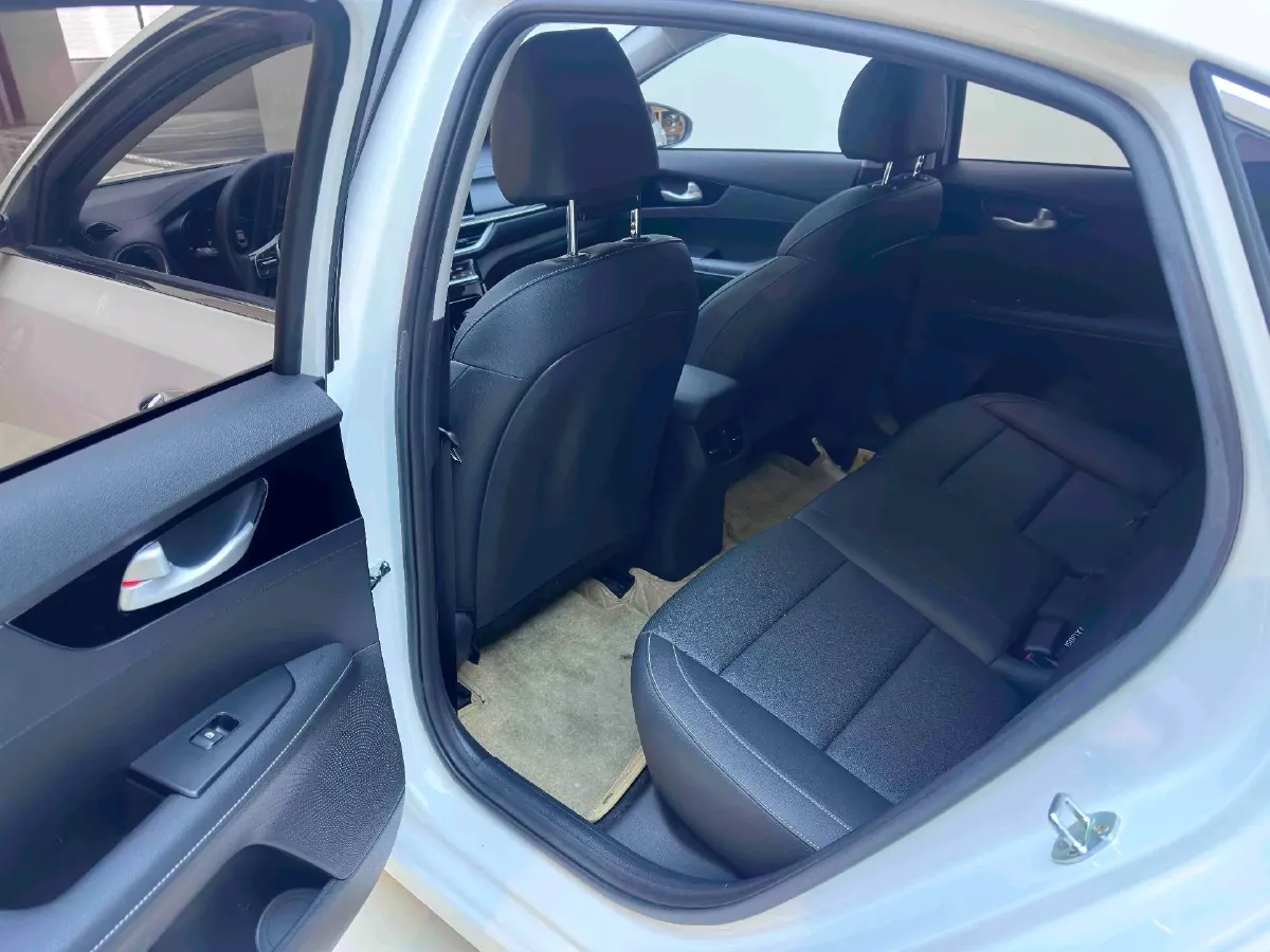 2021 Kia K3 1.5L 115HP L4 CVT,autocango,china used car exporter,china ev exporter,chinese used car exporter,chinese used ev exporter