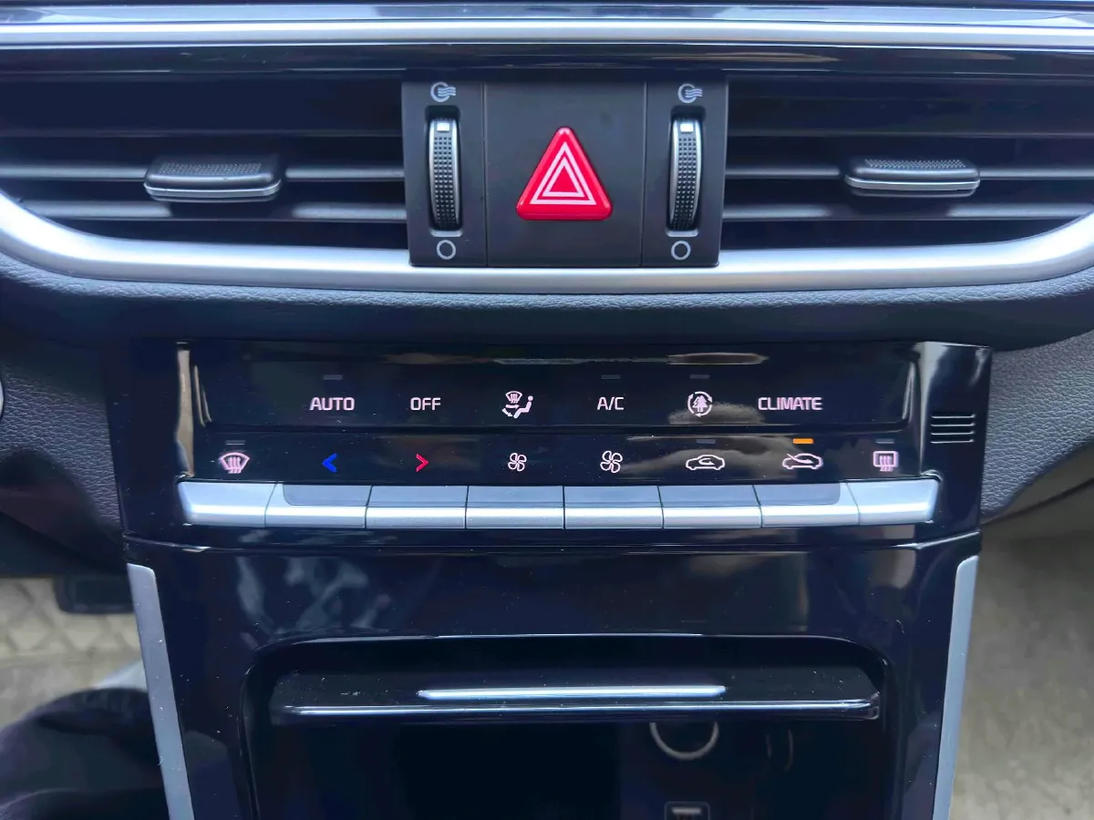 2021 Kia K3 1.5L 115HP L4 CVT,autocango,china used car exporter,china ev exporter,chinese used car exporter,chinese used ev exporter