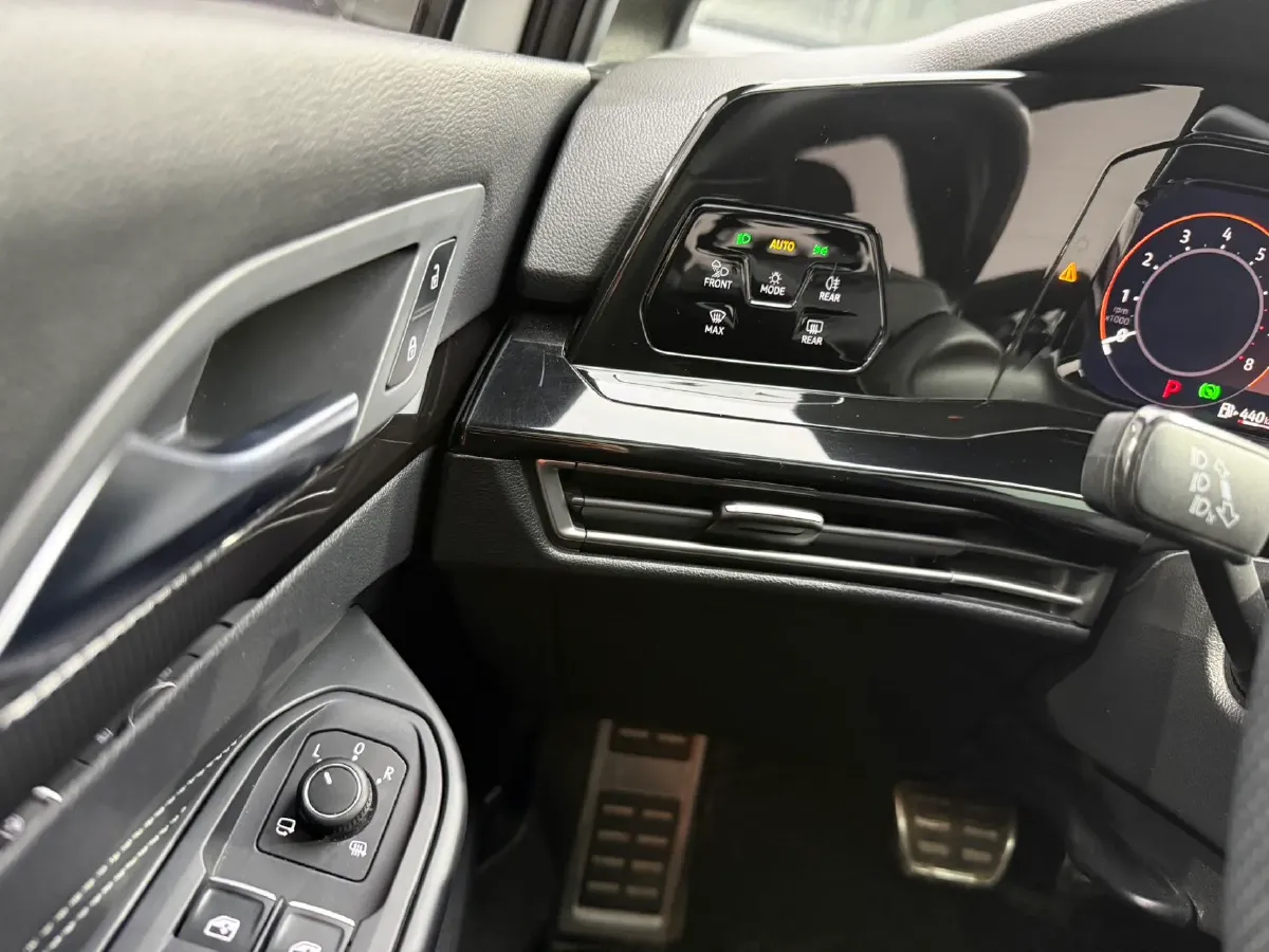 2023 Volkswagen Golf 1.4T 150HP L4 7DCT,autocango,china used car exporter,china ev exporter,chinese used car exporter,chinese used ev exporter