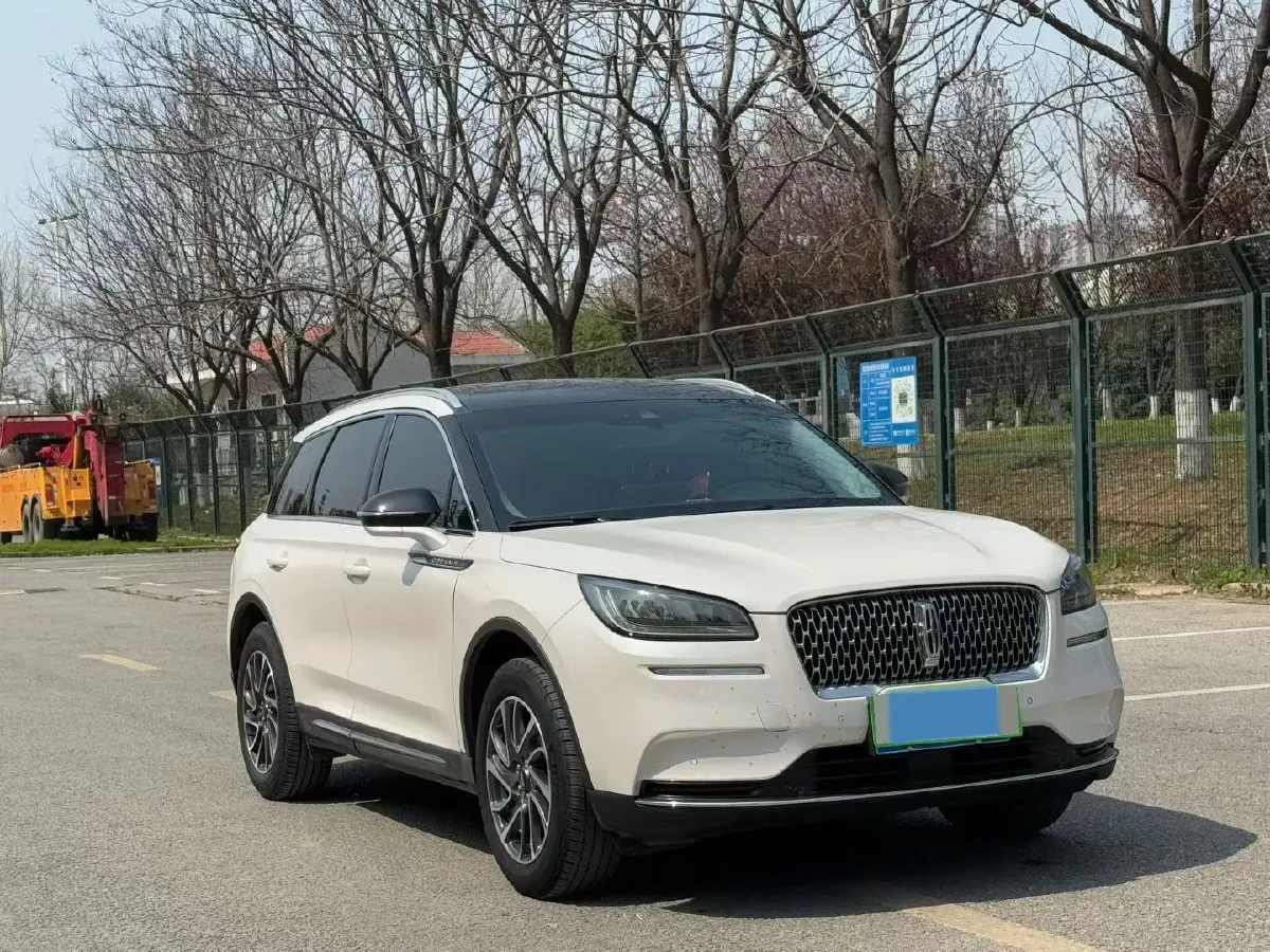 2022 Lincoln Corsair 2.0T 245HP L4 8AT,autocango,china used car exporter,china ev exporter,chinese used car exporter,chinese used ev exporter