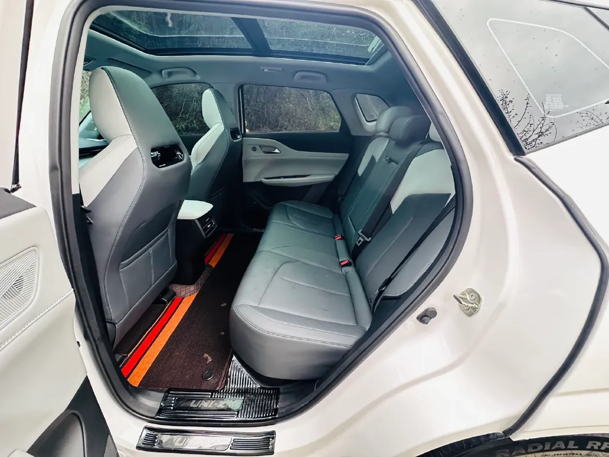 2025 ChangAn UNI-Z 1.5T 188HP L4 7DCT,autocango,china used car exporter,china ev exporter,chinese used car exporter,chinese used ev exporter