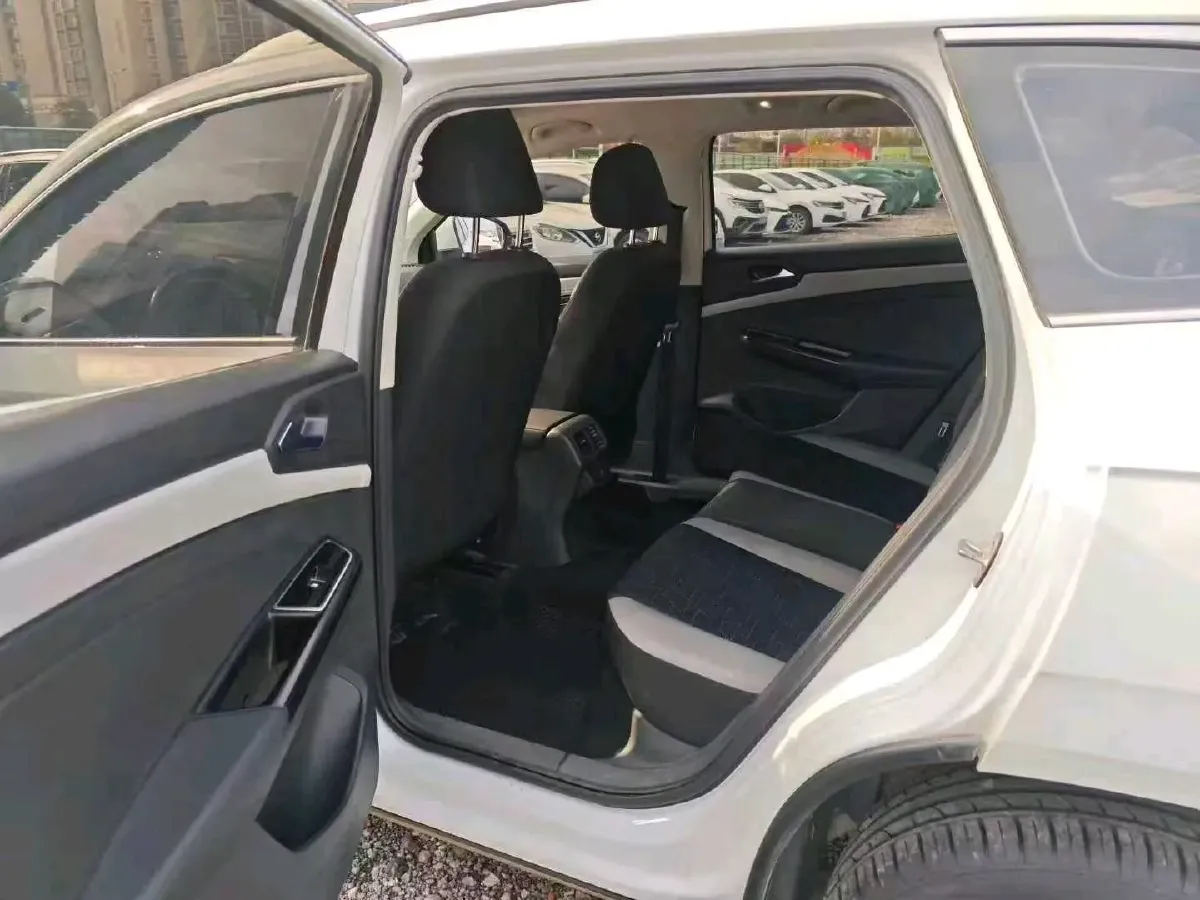 2022 Jetta VS7 1.4T 150HP L4 6AT,autocango,china used car exporter,china ev exporter,chinese used car exporter,chinese used ev exporter