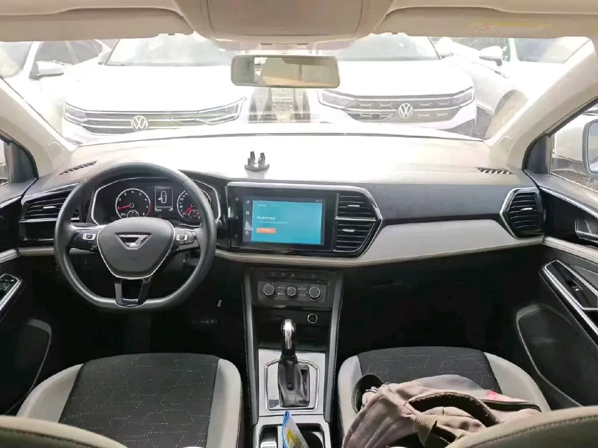 2022 Jetta VS7 1.4T 150HP L4 6AT,autocango,china used car exporter,china ev exporter,chinese used car exporter,chinese used ev exporter