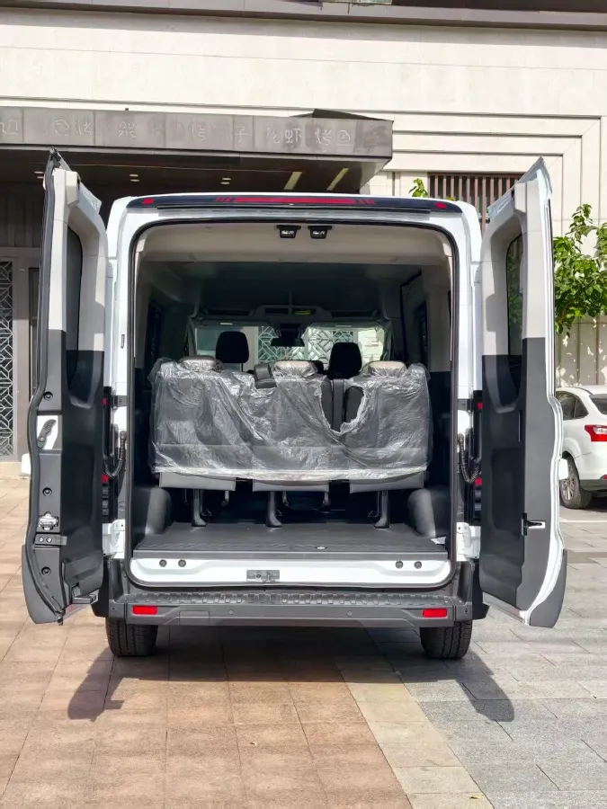 2024 Ford TransitT8 2.3T 174HP L4 8AT,autocango,china used car exporter,china ev exporter,chinese used car exporter,chinese used ev exporter
