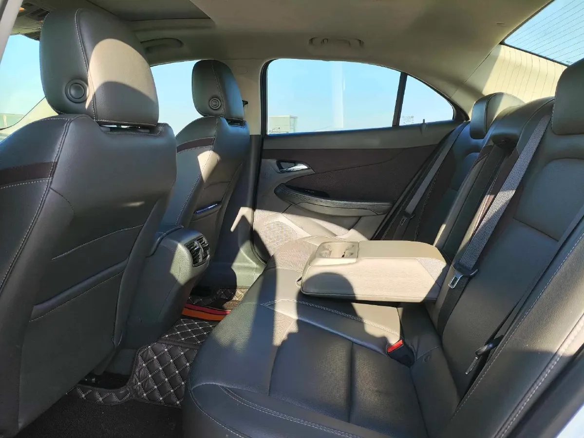 2018 Chevrolet Malibu 1.5T 170HP L4 6AT,autocango,china used car exporter,china ev exporter,chinese used car exporter,chinese used ev exporter