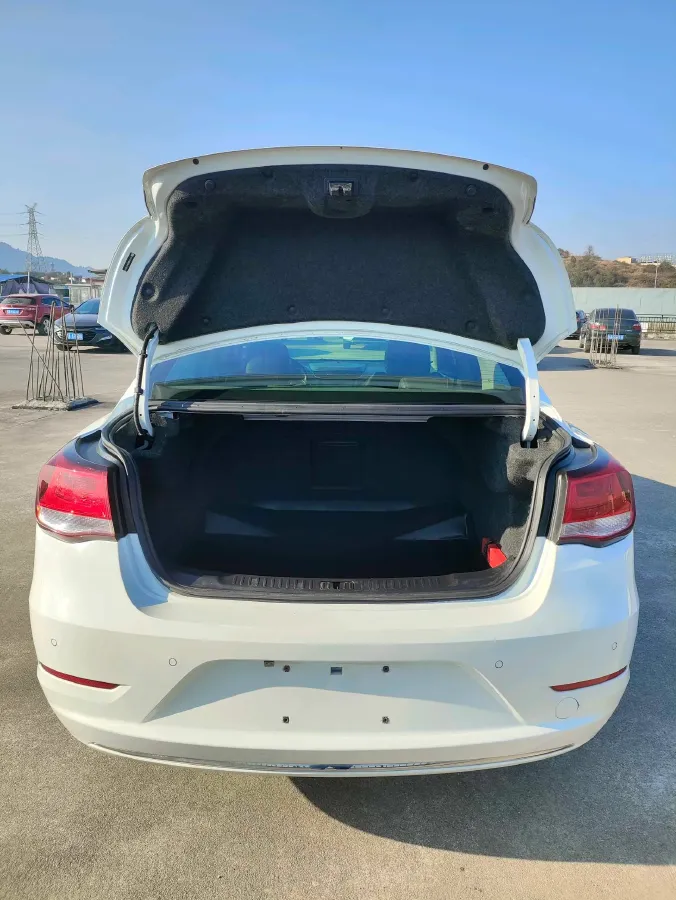 2018 Chevrolet Malibu 1.5T 170HP L4 6AT,autocango,china used car exporter,china ev exporter,chinese used car exporter,chinese used ev exporter