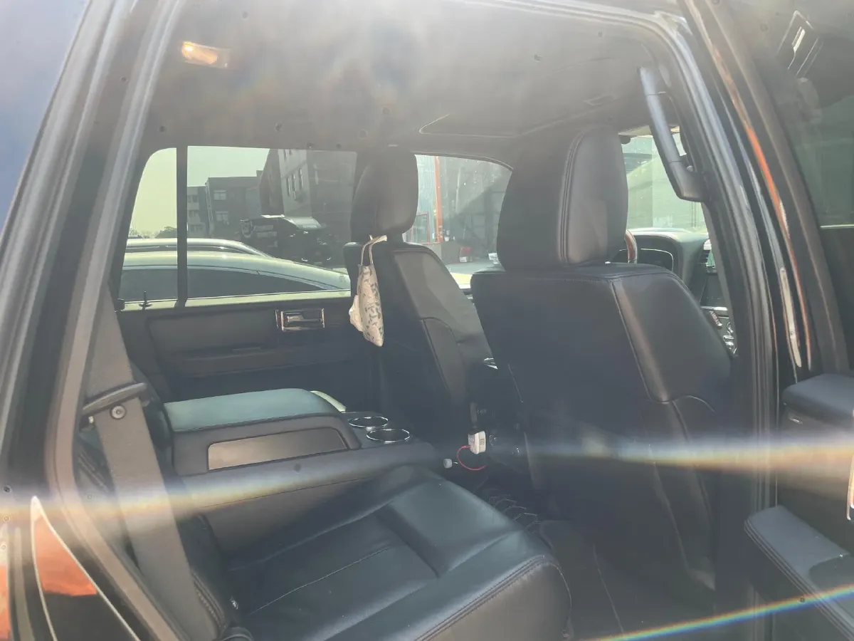 2017 Lincoln Navigator 3.5T 355HP V6 6AT,autocango,china used car exporter,china ev exporter,chinese used car exporter,chinese used ev exporter