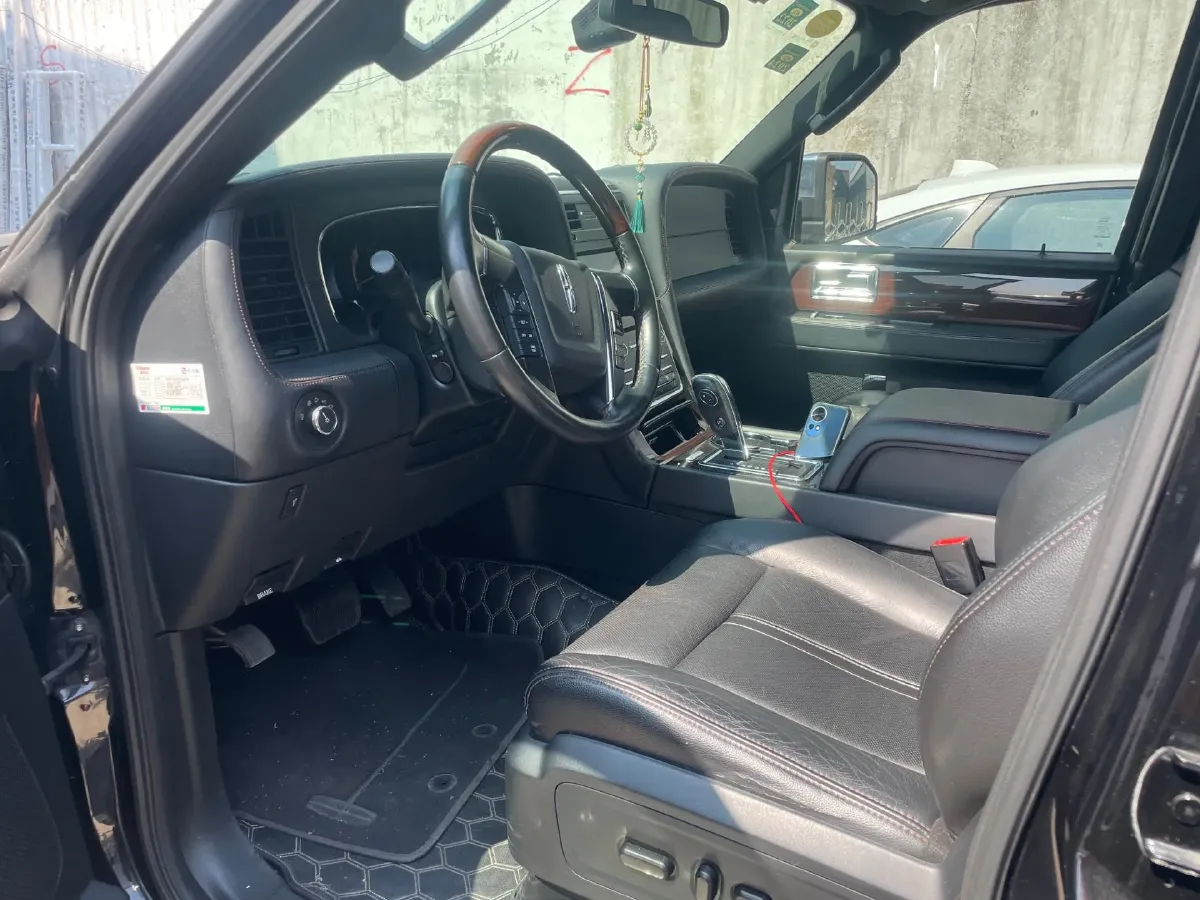 2017 Lincoln Navigator 3.5T 355HP V6 6AT,autocango,china used car exporter,china ev exporter,chinese used car exporter,chinese used ev exporter