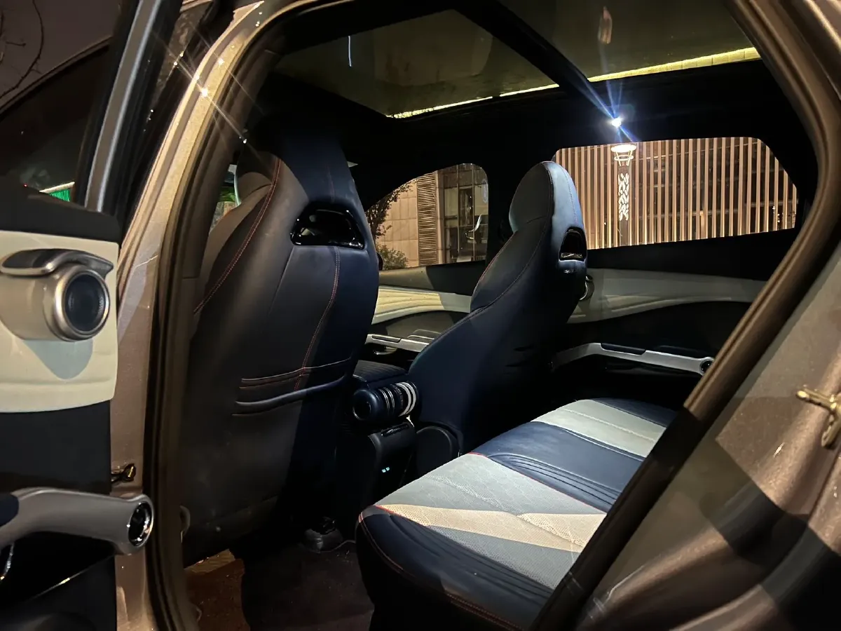 2022 Foton Grand General G7 2.0T 238HP L4 8AT,autocango,china used car exporter,china ev exporter,chinese used car exporter,chinese used ev exporter