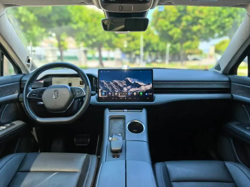 2022 AITO AITO M5 Range Extended 125HP REEV 40KWH,autocango,china used car exporter,china ev exporter,chinese used car exporter,chinese used ev exporter