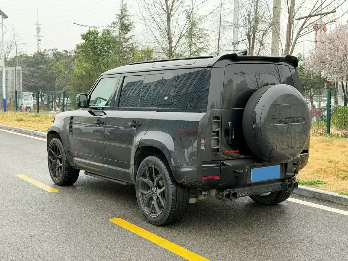 2023 Land Rover Defender 3.0T 400HP L6 8AT,autocango,china used car exporter,china ev exporter,chinese used car exporter,chinese used ev exporter