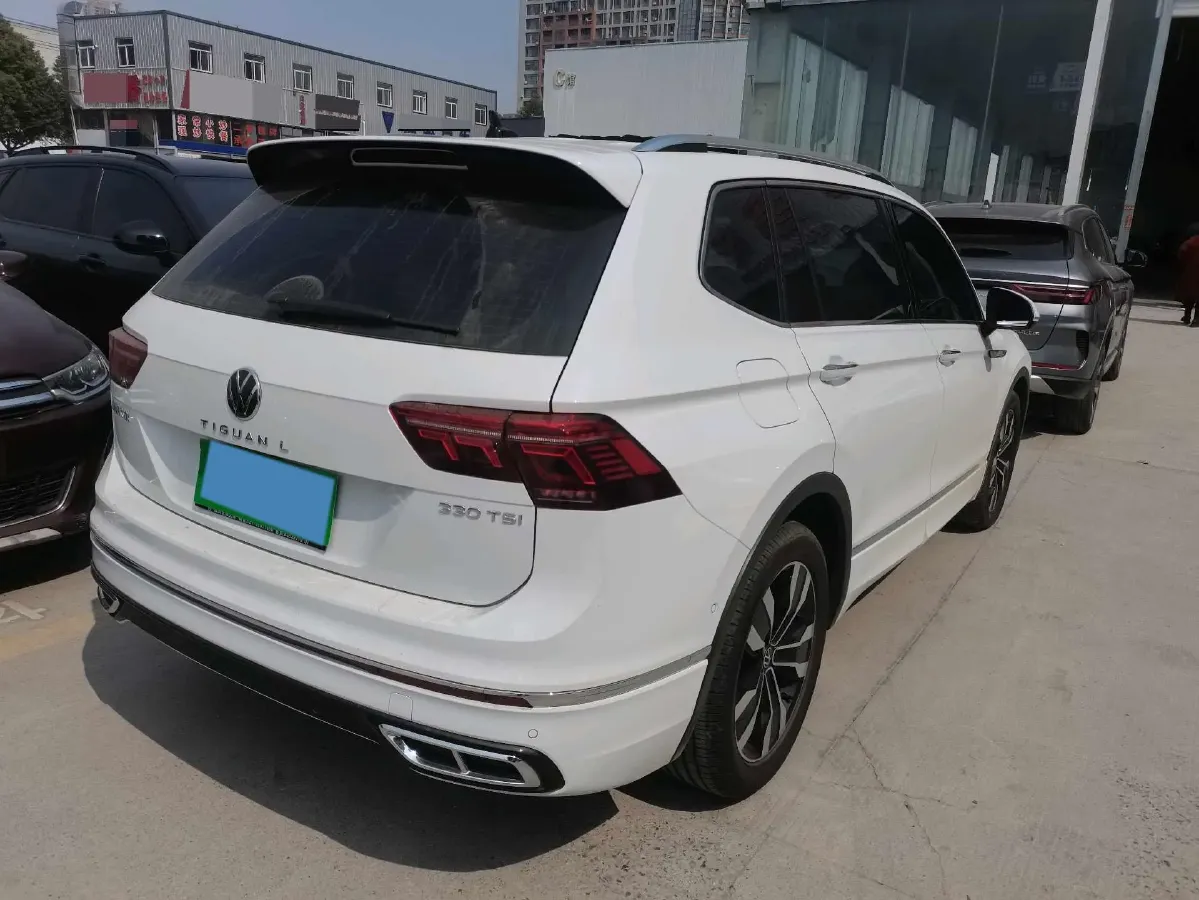 2024 Volkswagen Tiguan L 2.0T 186HP L4 7DCT,autocango,china used car exporter,china ev exporter,chinese used car exporter,chinese used ev exporter