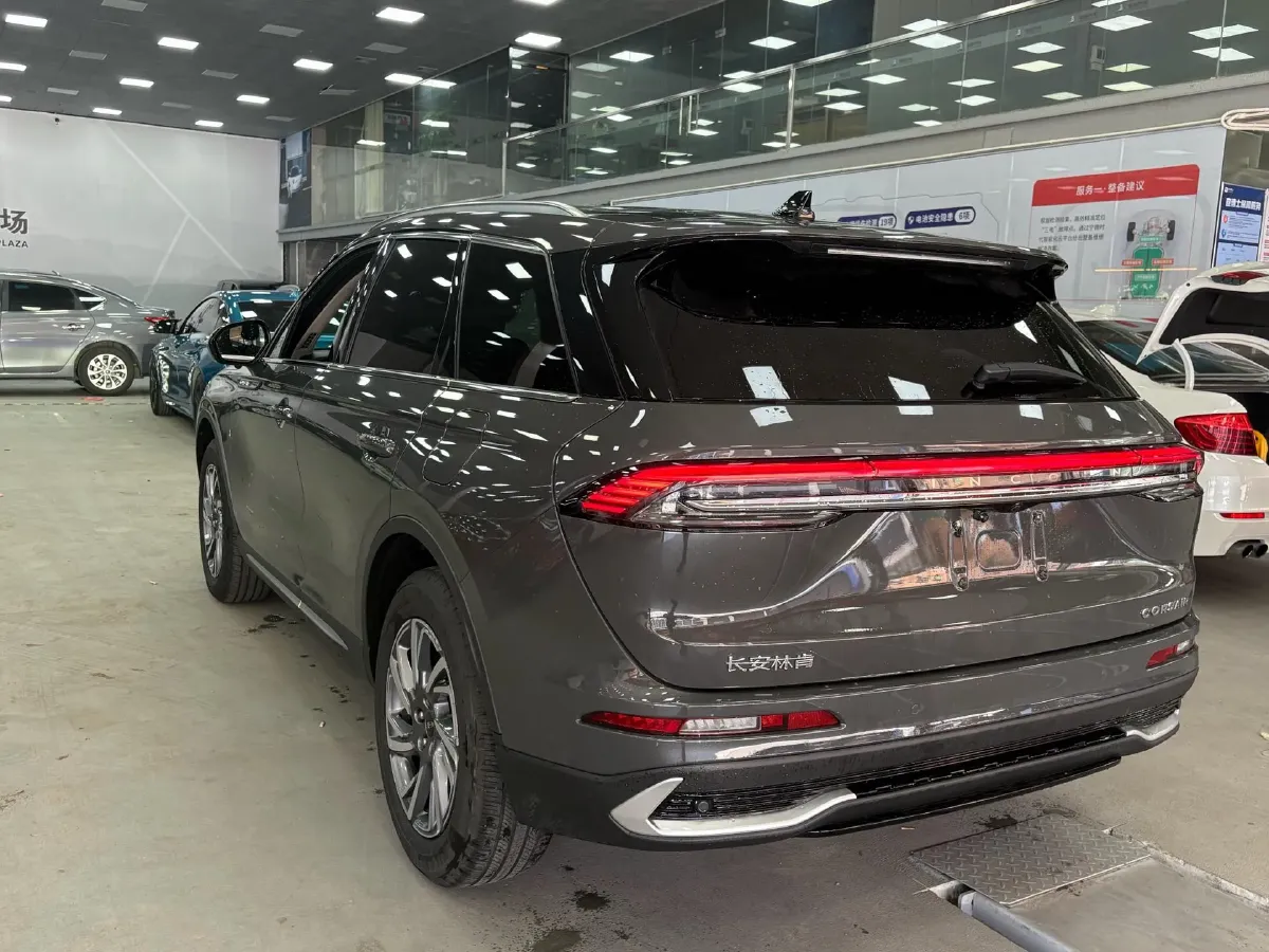 2023 Lincoln Corsair 2.0T 261HP L4 8AT,autocango,china used car exporter,china ev exporter,chinese used car exporter,chinese used ev exporter