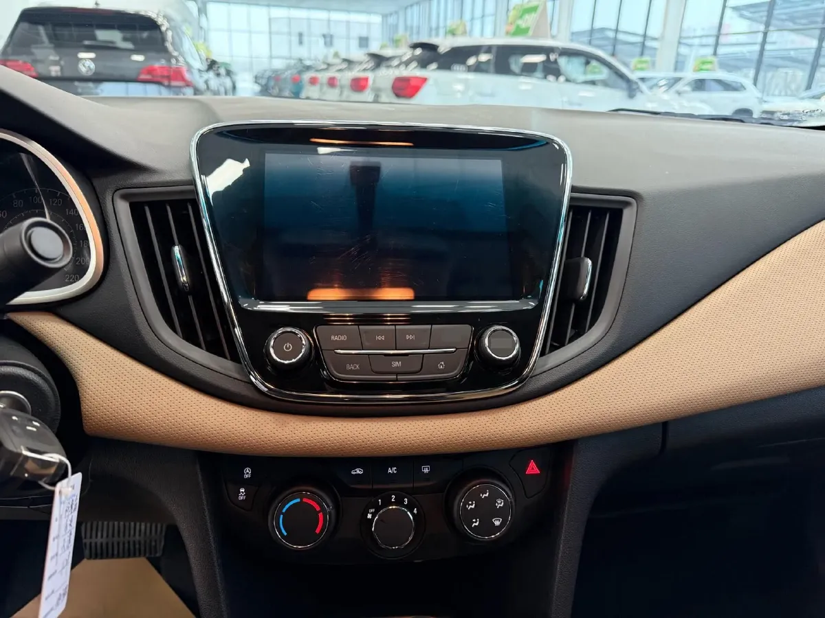 2023 Chevrolet Monza 1.5L 113HP L4 6DCT,autocango,china used car exporter,china ev exporter,chinese used car exporter,chinese used ev exporter