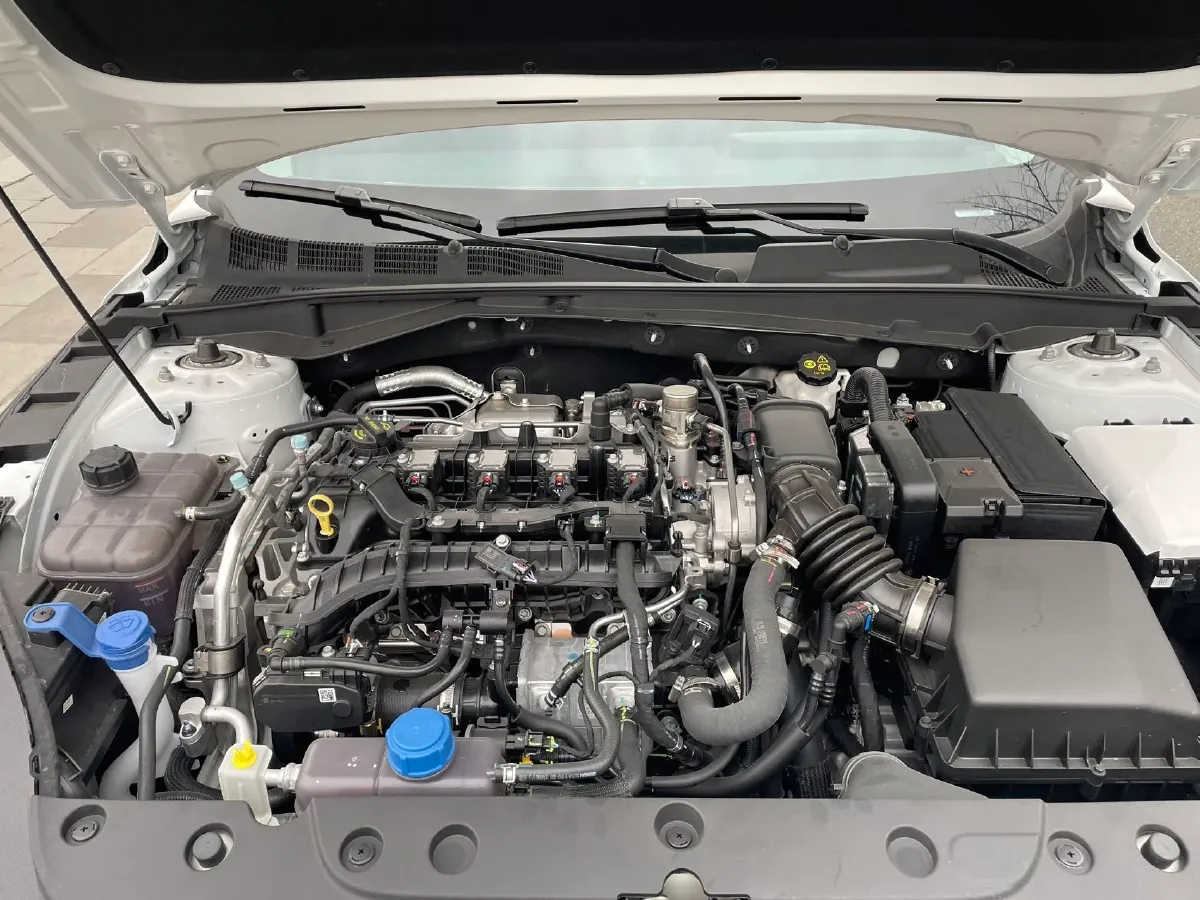 2025 ChangAn Eado 1.5T 192HP L4 7DCT,autocango,china used car exporter,china ev exporter,chinese used car exporter,chinese used ev exporter