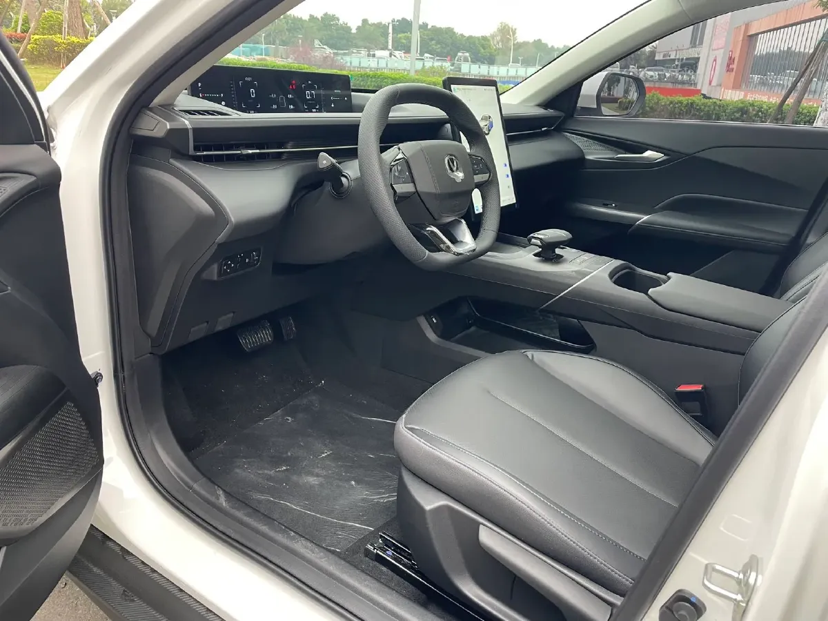 2025 ChangAn Eado 1.5T 192HP L4 7DCT,autocango,china used car exporter,china ev exporter,chinese used car exporter,chinese used ev exporter