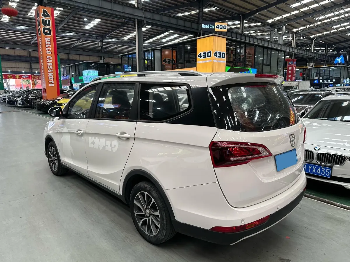 2019 BaoJun 730 1.5L 105HP L4 6MT,autocango,china used car exporter,china ev exporter,chinese used car exporter,chinese used ev exporter