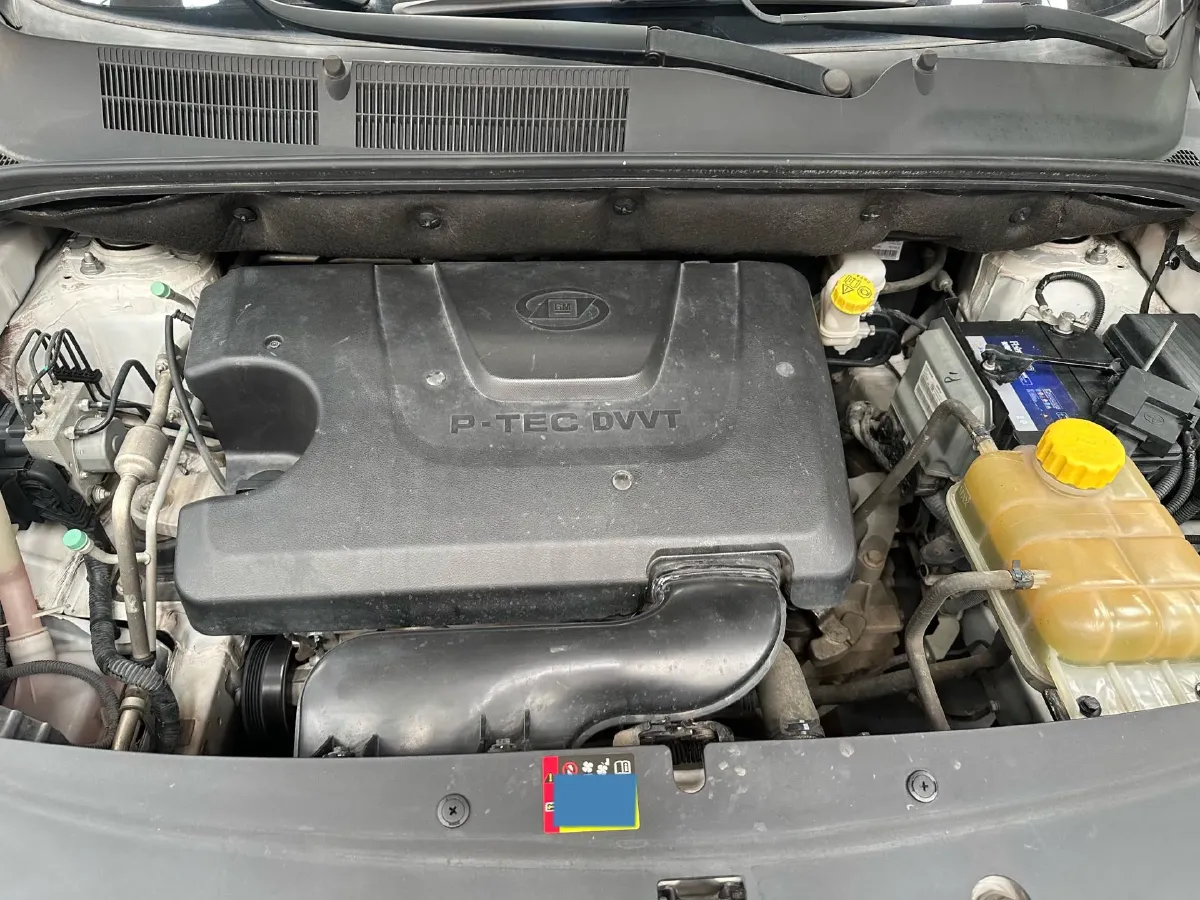 2019 BaoJun 730 1.5L 105HP L4 6MT,autocango,china used car exporter,china ev exporter,chinese used car exporter,chinese used ev exporter