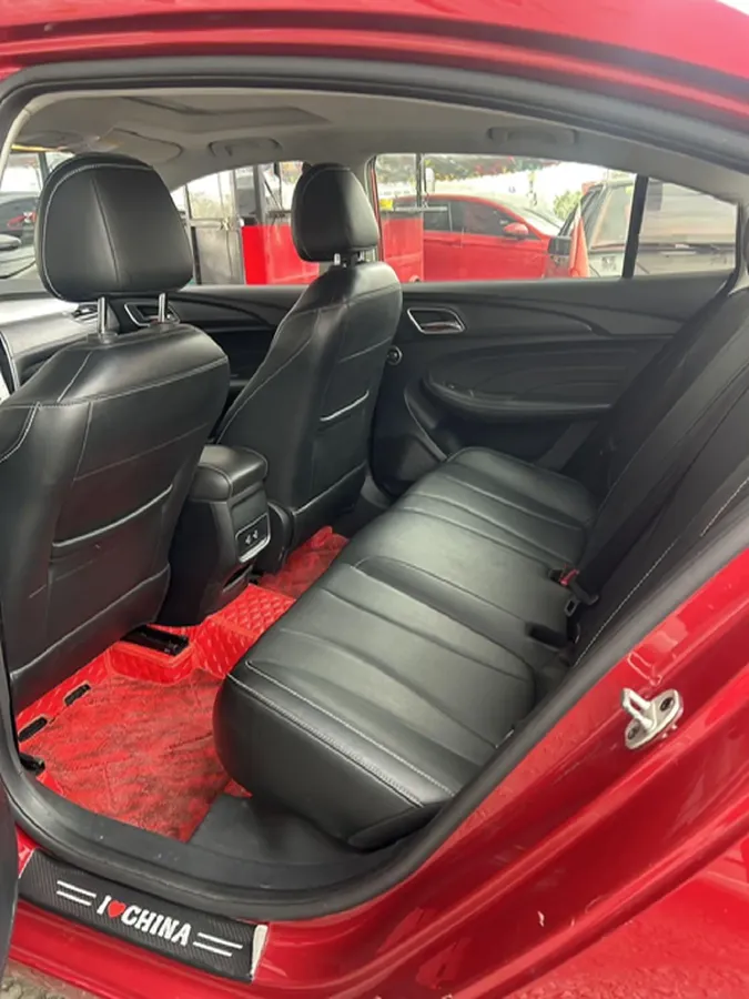 2020 Roewe i5 1.5L 120HP L4 5MT,autocango,china used car exporter,china ev exporter,chinese used car exporter,chinese used ev exporter