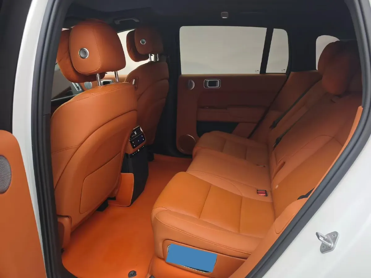 2024 Li L8 Range Extended 154HP REEV 42.8KWH,autocango,china used car exporter,china ev exporter,chinese used car exporter,chinese used ev exporter