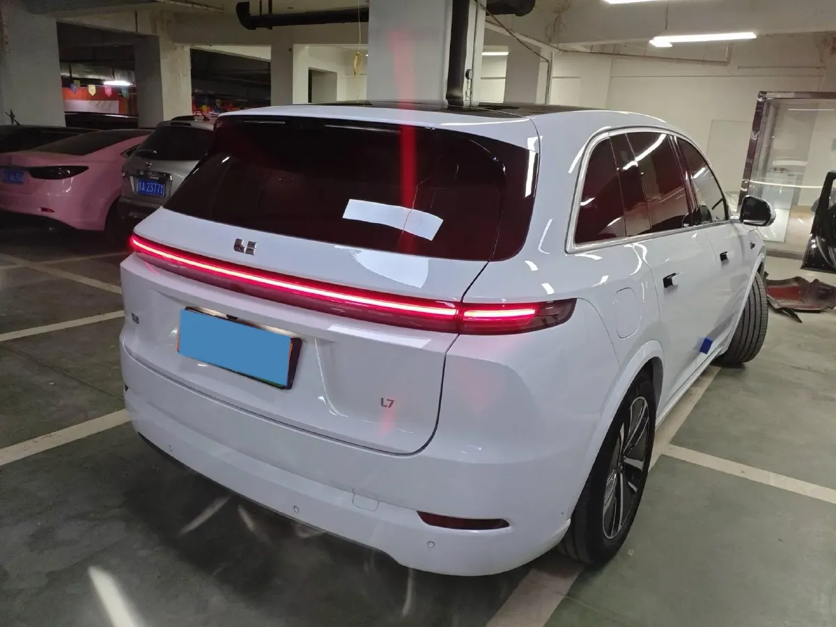 2024 Li L8 Range Extended 154HP REEV 42.8KWH,autocango,china used car exporter,china ev exporter,chinese used car exporter,chinese used ev exporter