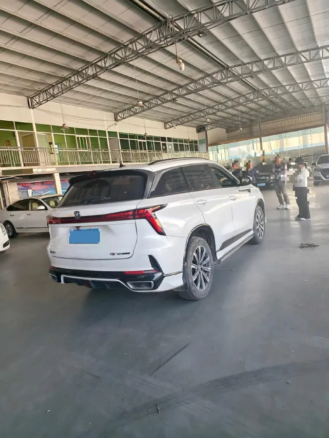 2023 ChangAn CS75 Plus 1.5T 188HP L4 8AT,autocango,china used car exporter,china ev exporter,chinese used car exporter,chinese used ev exporter