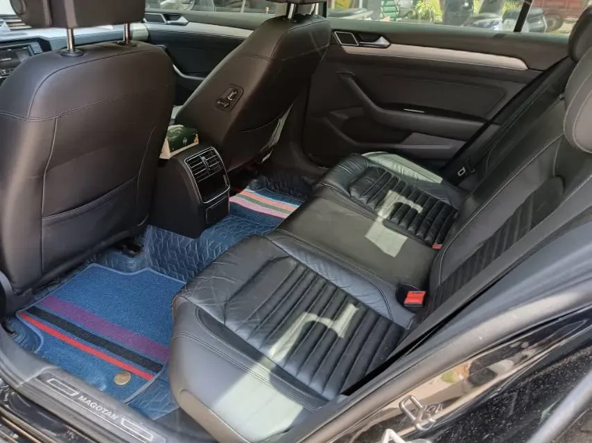 2018 Volkswagen Magotan 1.8T 180HP L4 7DCT,autocango,china used car exporter,china ev exporter,chinese used car exporter,chinese used ev exporter