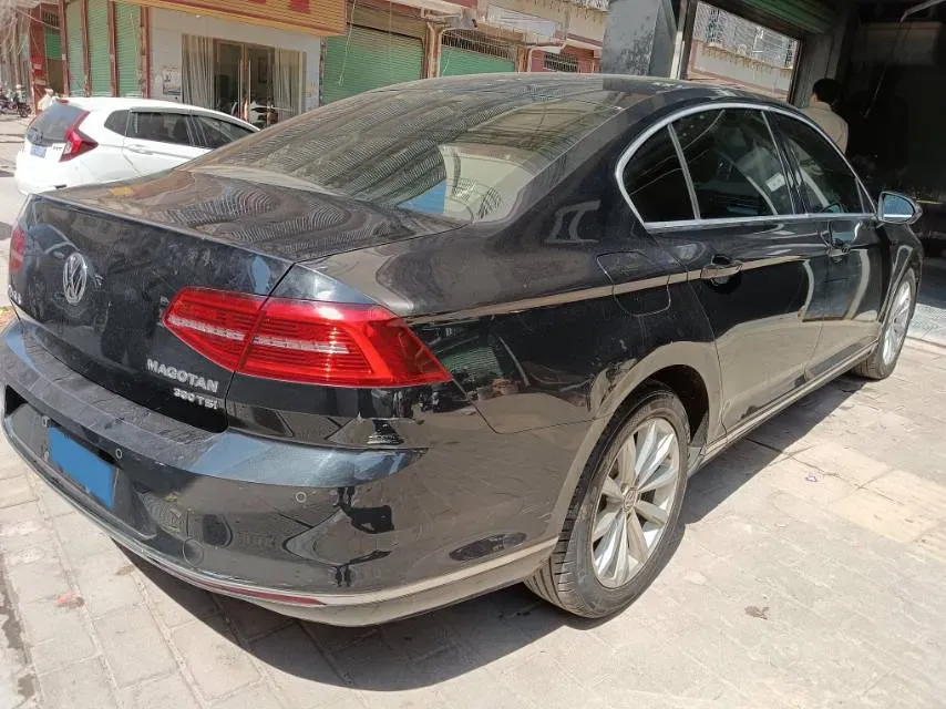 2018 Volkswagen Magotan 1.8T 180HP L4 7DCT,autocango,china used car exporter,china ev exporter,chinese used car exporter,chinese used ev exporter