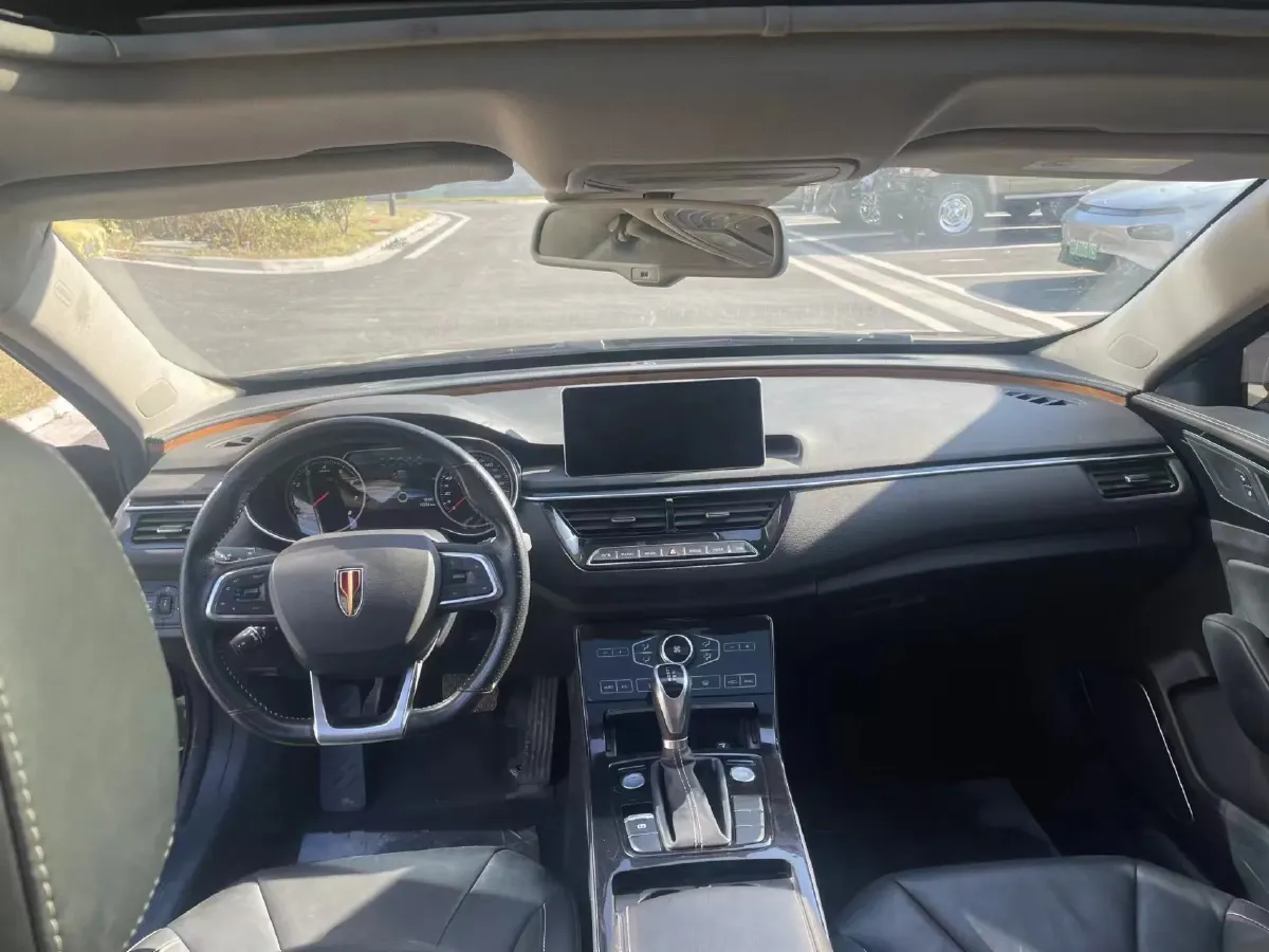 2019 HongQi H5 1.8T 180HP L4 6AT,autocango,china used car exporter,china ev exporter,chinese used car exporter,chinese used ev exporter