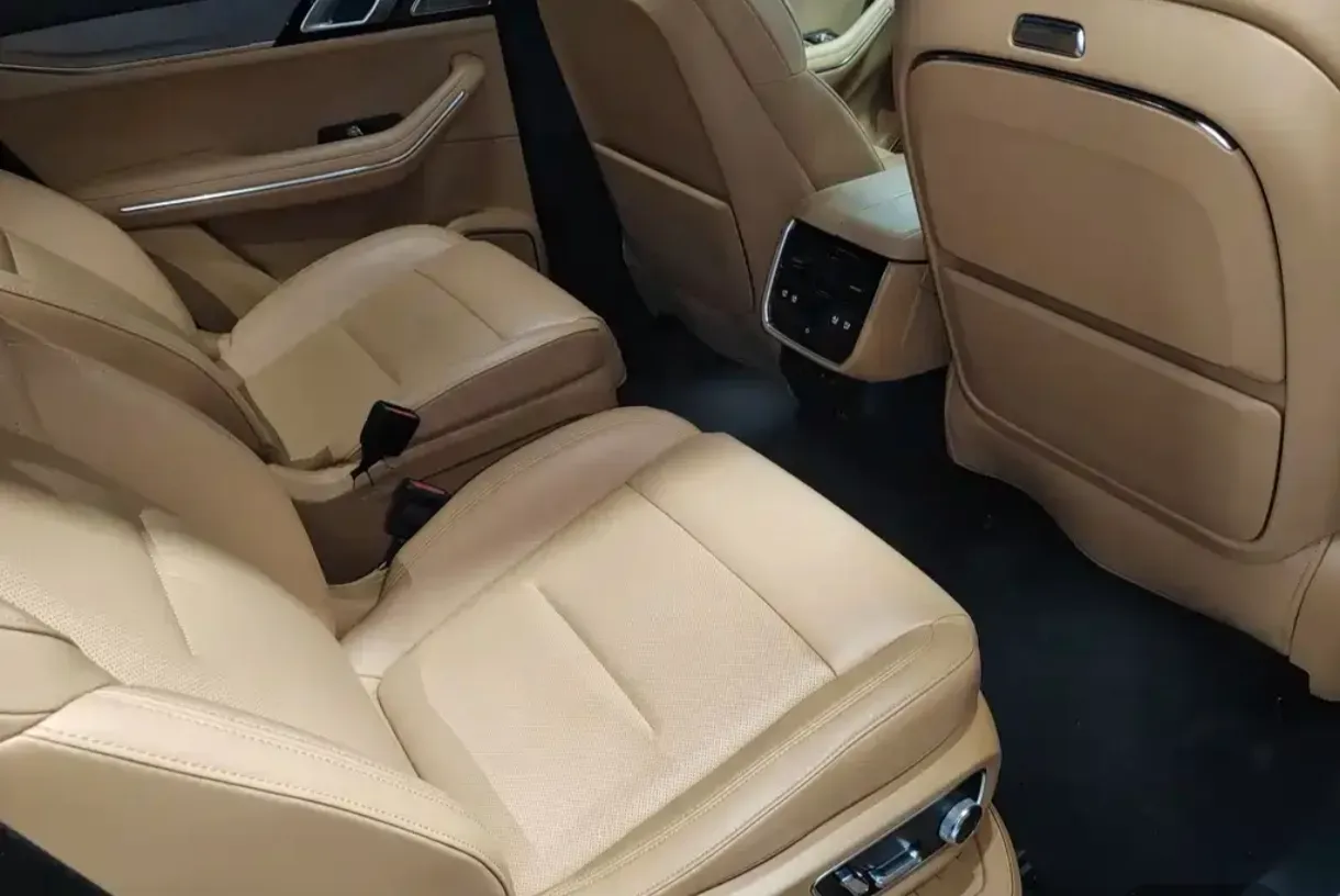 2024 LYNK&CO 09 EM-P 2.0T 254HP L4 3DHT PHEV 40.1KWH,autocango,china used car exporter,china ev exporter,chinese used car exporter,chinese used ev exporter