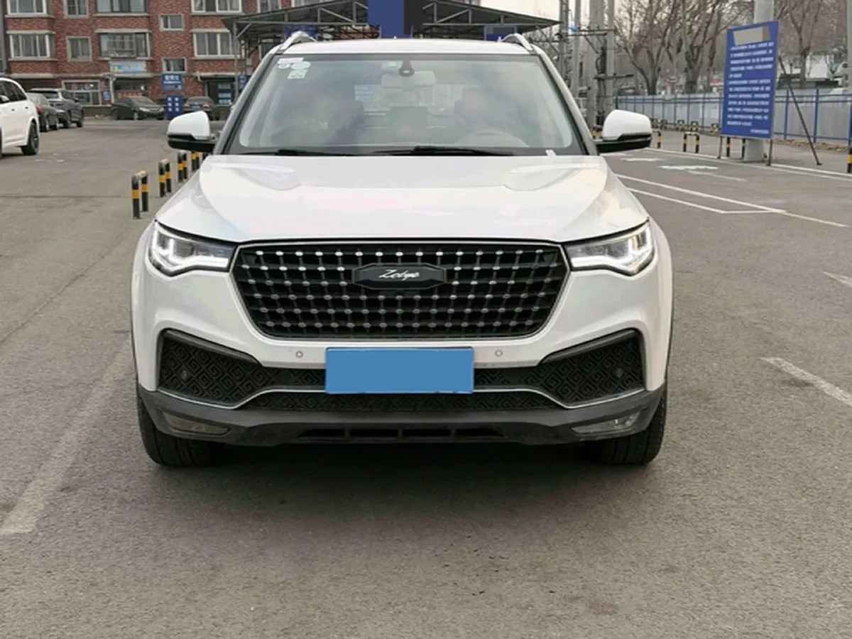 2017 Zotye T700 1.8T 177HP L4 6DCT,autocango,china used car exporter,china ev exporter,chinese used car exporter,chinese used ev exporter