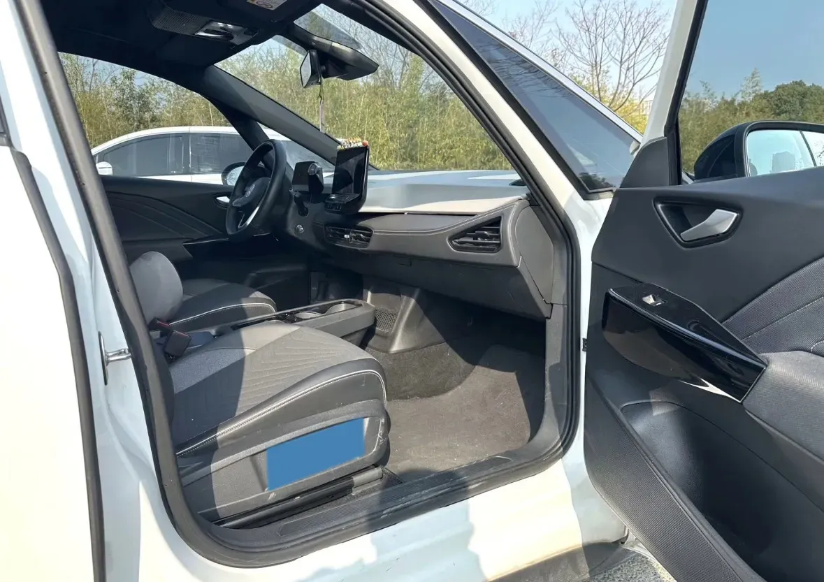 2024 Volkswagen ID.3 BEV 52.8KWH,autocango,china used car exporter,china ev exporter,chinese used car exporter,chinese used ev exporter