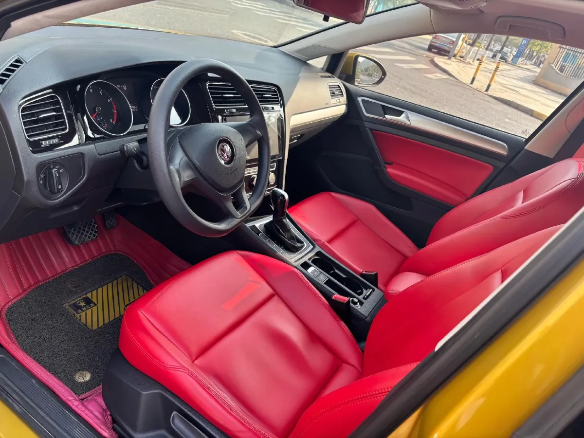 2018 Volkswagen Golf 1.6L 110HP L4 6AT,autocango,china used car exporter,china ev exporter,chinese used car exporter,chinese used ev exporter