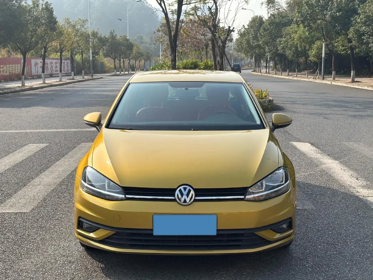 2018 Volkswagen Golf 1.6L 110HP L4 6AT,autocango,china used car exporter,china ev exporter,chinese used car exporter,chinese used ev exporter