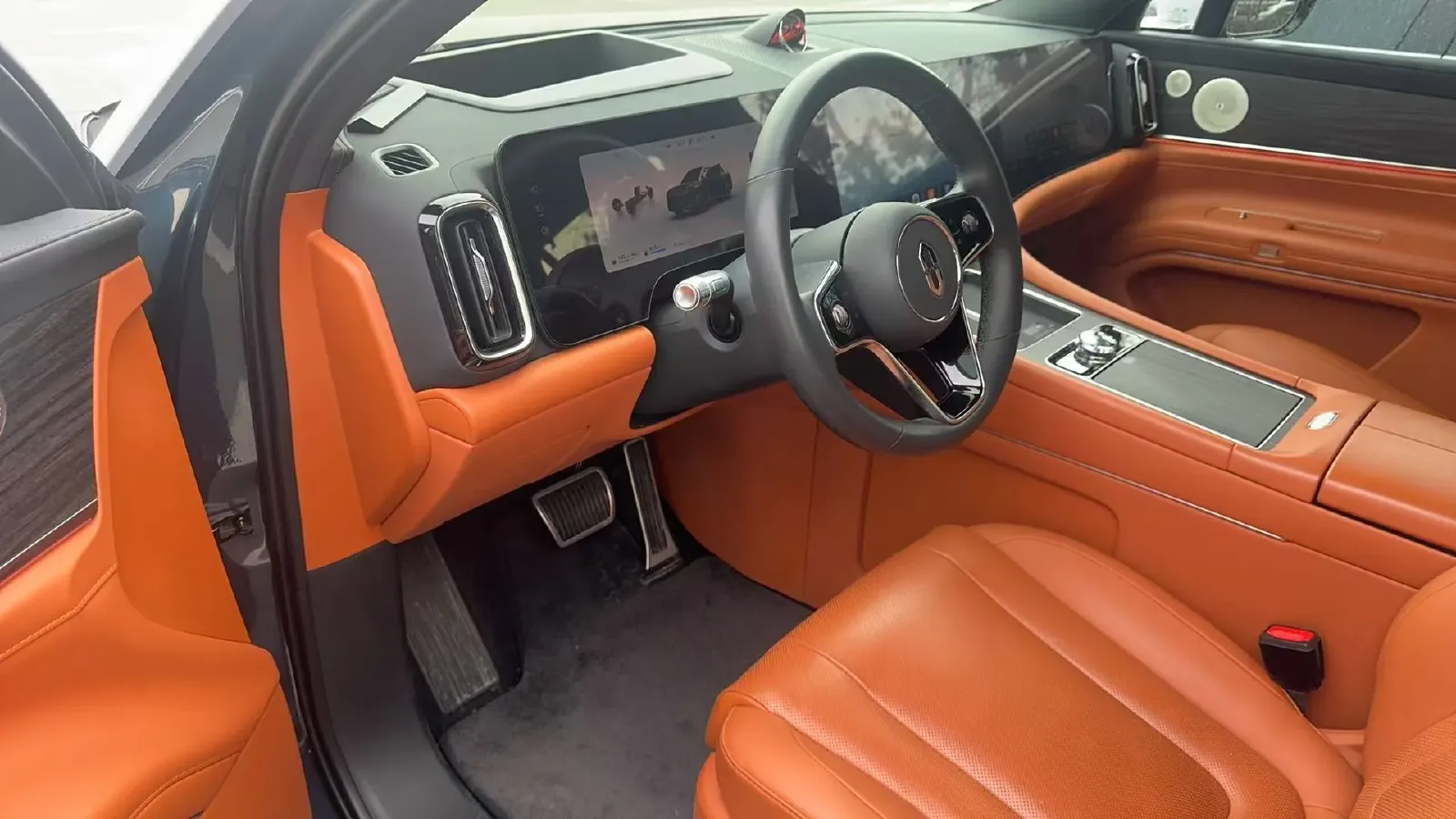 2024 AITO AITO M9 1.5T 152HP L4 REEV 42KWH,autocango,china used car exporter,china ev exporter,chinese used car exporter,chinese used ev exporter