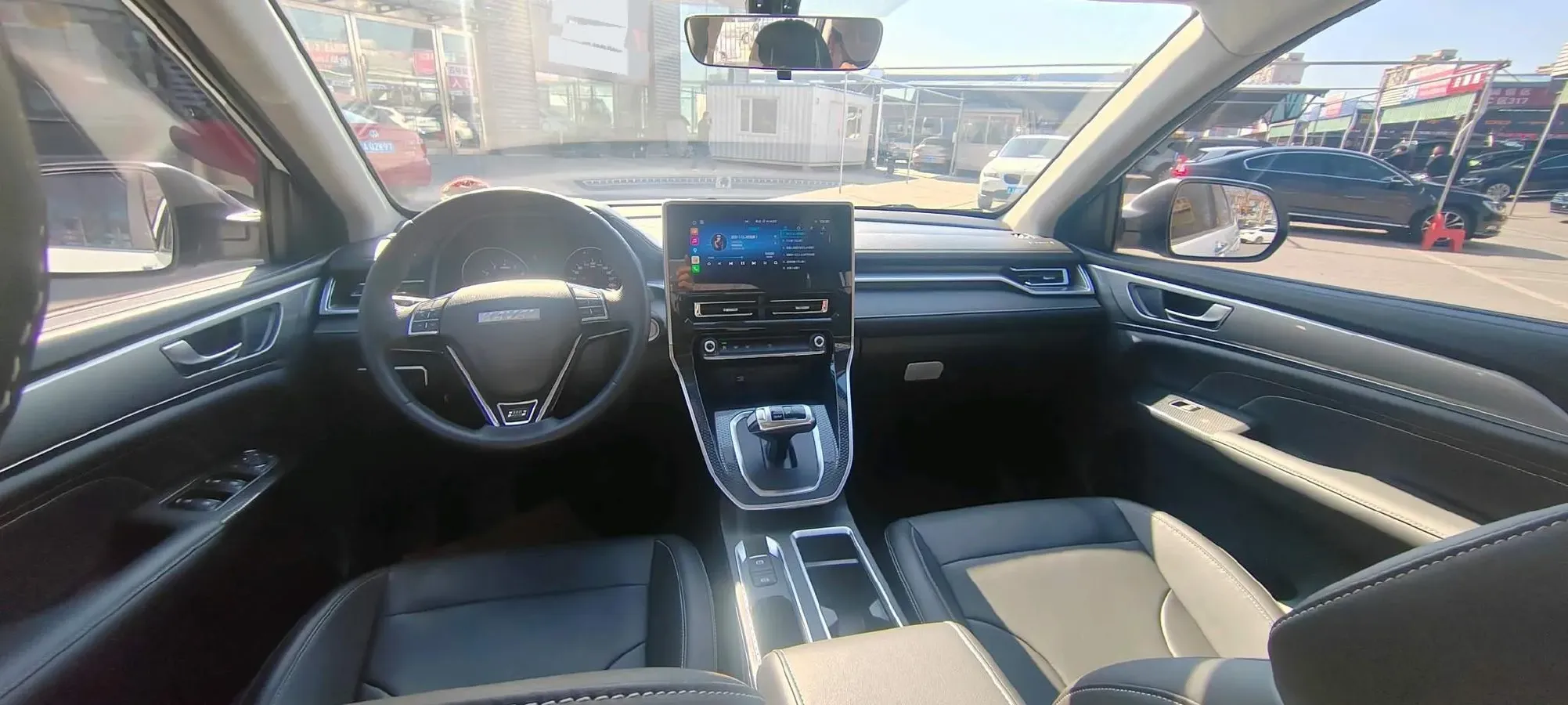 2021 Haval M6 1.5T 150HP L4 7DCT,autocango,china used car exporter,china ev exporter,chinese used car exporter,chinese used ev exporter