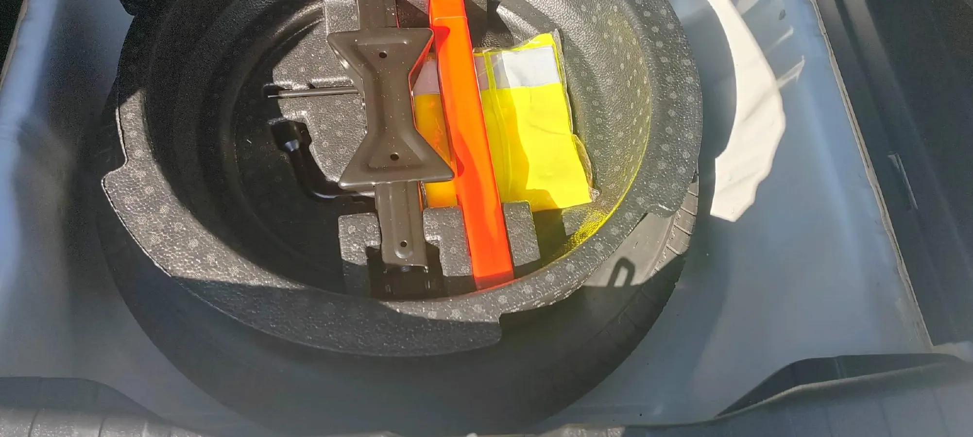 2021 Haval M6 1.5T 150HP L4 7DCT,autocango,china used car exporter,china ev exporter,chinese used car exporter,chinese used ev exporter