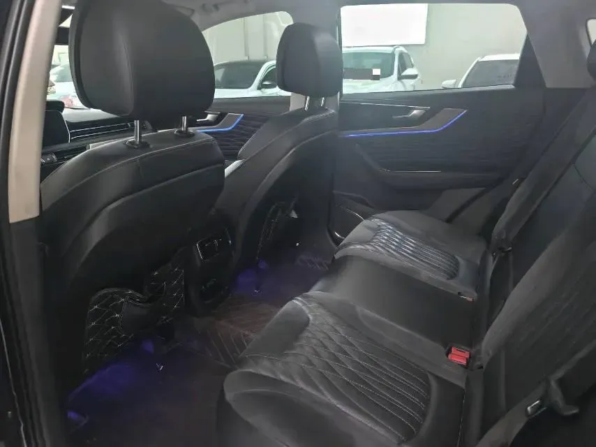 2022 HongQi HS5 2.0T 224HP L4 6AT,autocango,china used car exporter,china ev exporter,chinese used car exporter,chinese used ev exporter