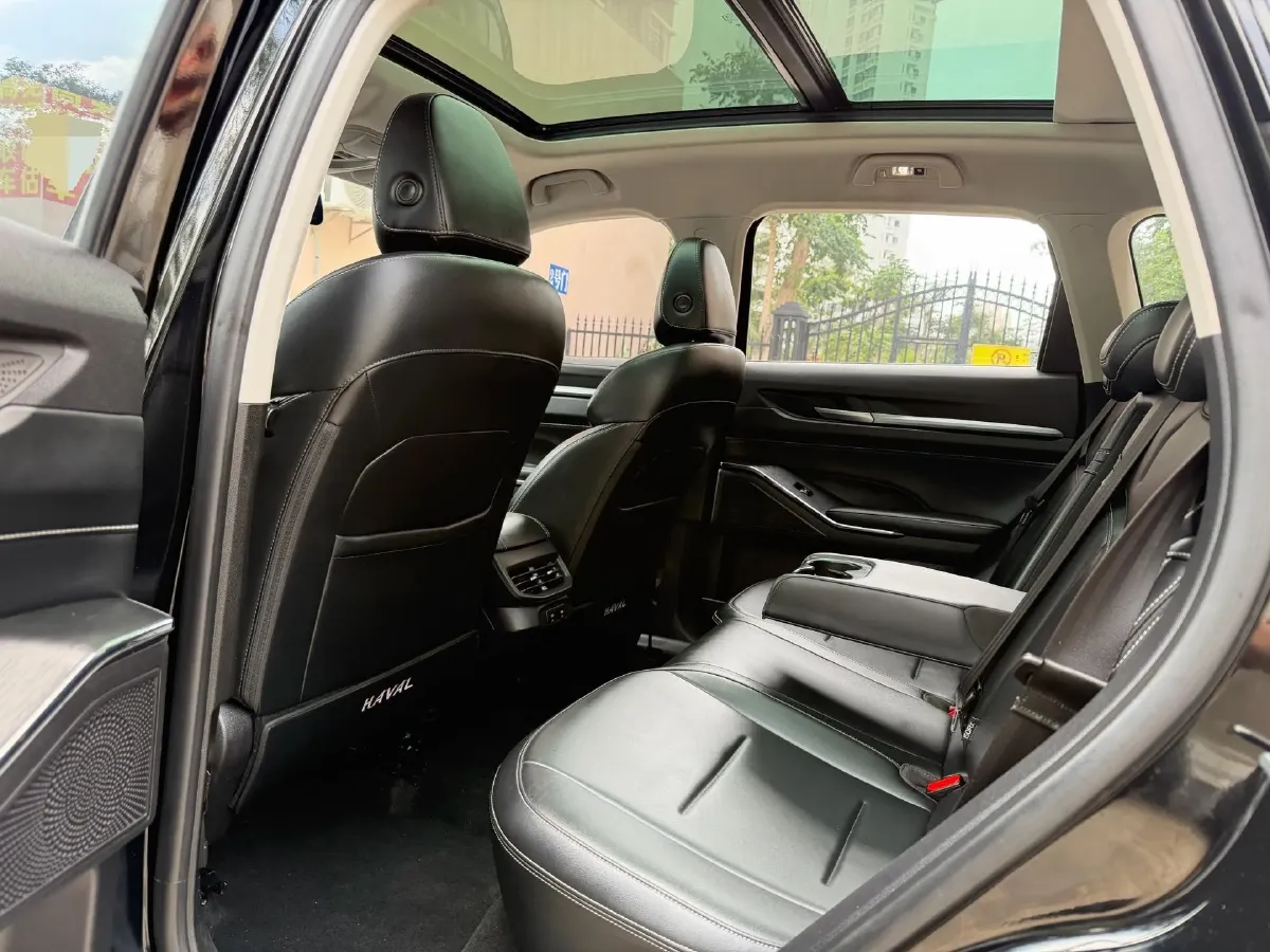 2023 Haval H6 1.5T 154HP L4 2DHT PHEV 9.4KWH,autocango,china used car exporter,china ev exporter,chinese used car exporter,chinese used ev exporter
