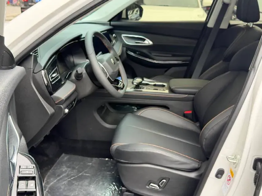 2024 ChangAn X7 PLUS 1.5T 188HP L4 7DCT,autocango,china used car exporter,china ev exporter,chinese used car exporter,chinese used ev exporter