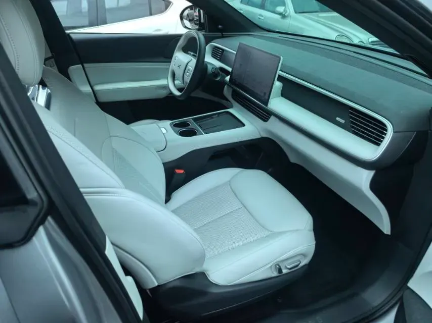 2023 Xpeng G6 BEV 87.5KWH,autocango,china used car exporter,china ev exporter,chinese used car exporter,chinese used ev exporter