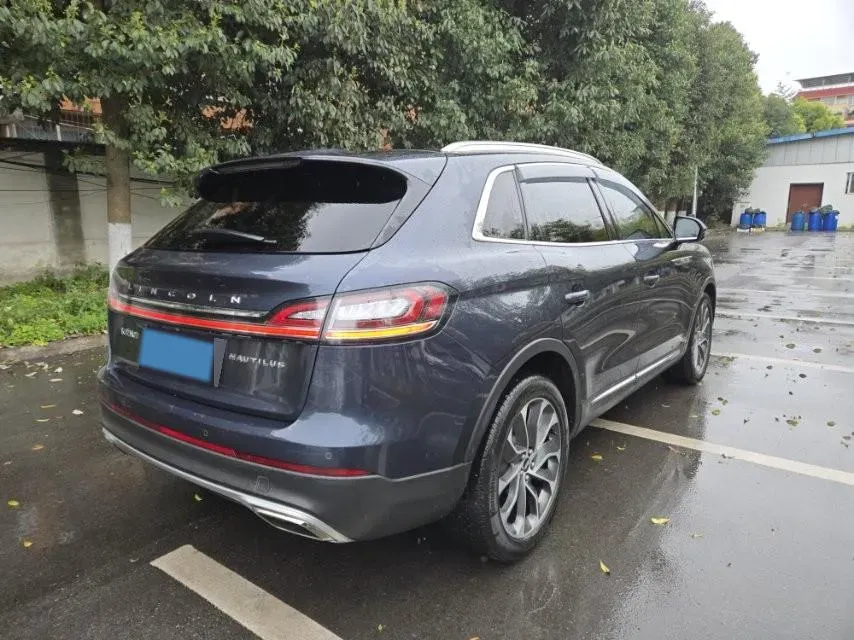 2021 Lincoln Nautilus 2.0T 245HP L4 8AT,autocango,china used car exporter,china ev exporter,chinese used car exporter,chinese used ev exporter