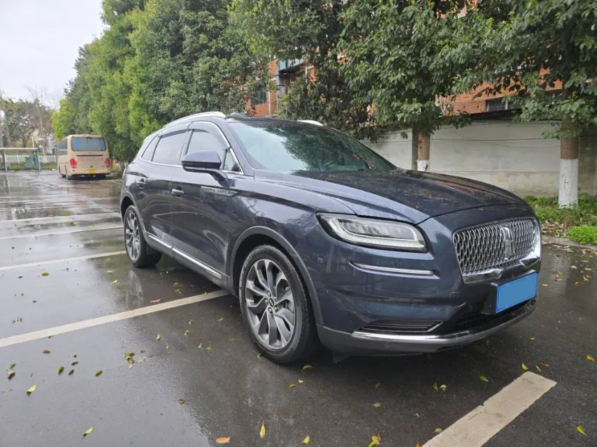 2021 Lincoln Nautilus 2.0T 245HP L4 8AT,autocango,china used car exporter,china ev exporter,chinese used car exporter,chinese used ev exporter