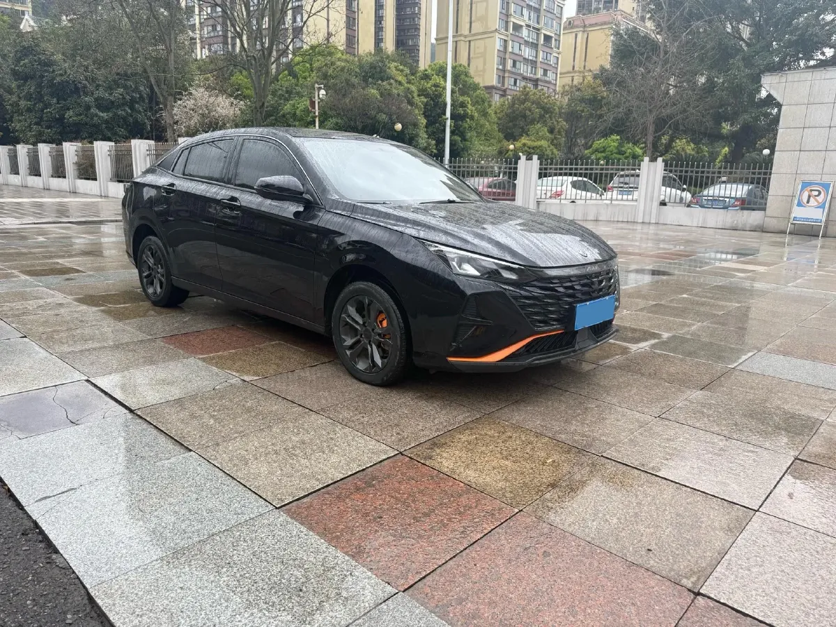 2023 DongFeng Aeolus YiXuan 1.5L 125HP L4 6DCT,autocango,china used car exporter,china ev exporter,chinese used car exporter,chinese used ev exporter